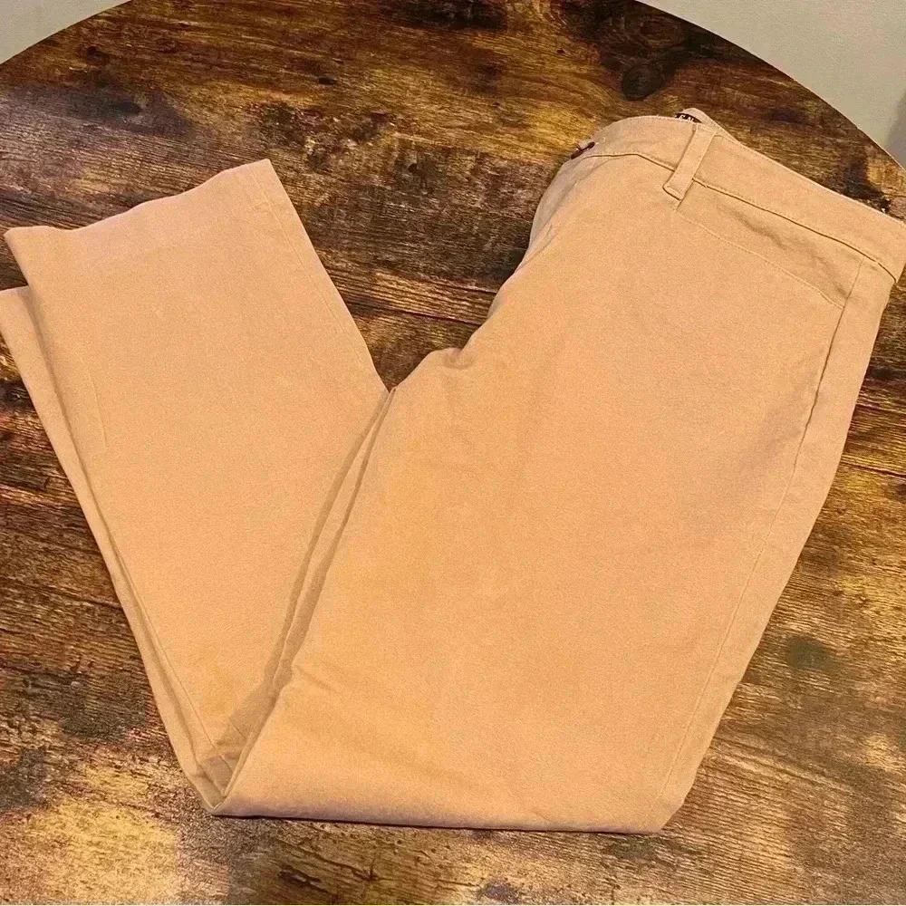 Lauren Ralph Lauren | ADELLE woman’s petite pants. Size: 10P.